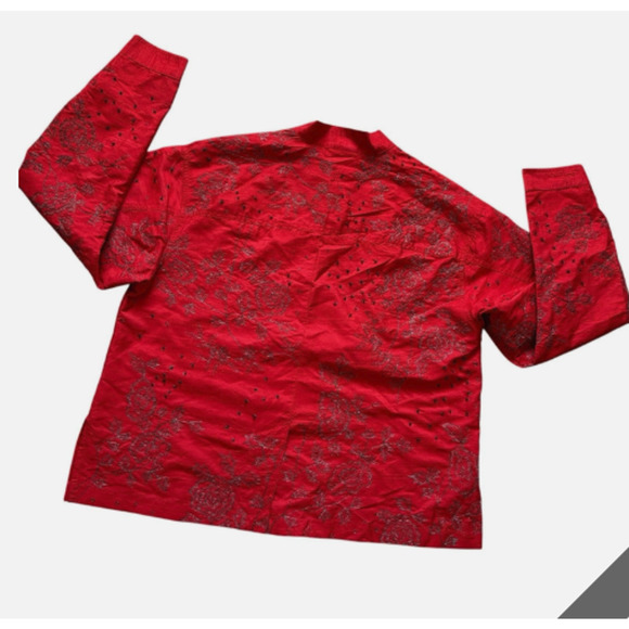 Chico's 100% Silk Top Women's Size Medium Red Asian Beaded Embroidery Button Up - Picture 2 of 9